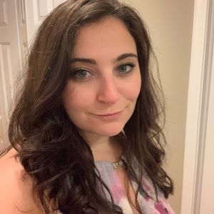 Meet your Posher, Emilie